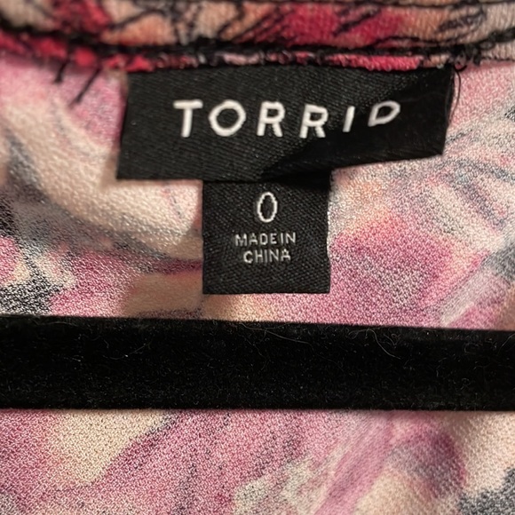 Torrid floral spring dress NWOT - Picture 6 of 8